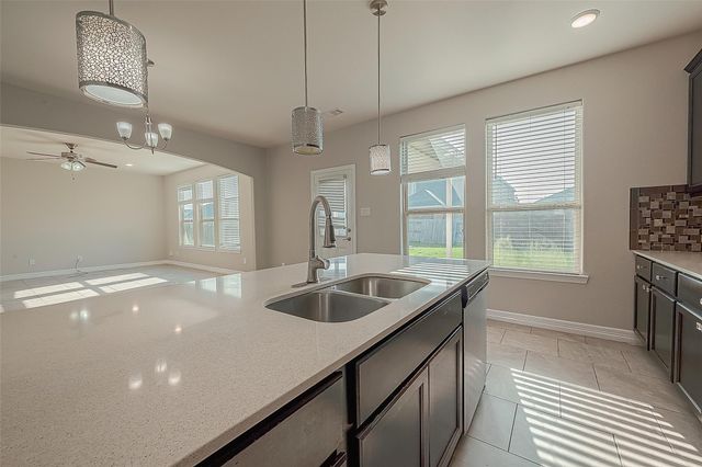 223 Sintra Lake Way, Rosenberg, TX 77469