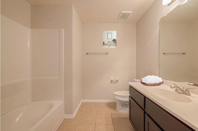 223 Sintra Lake Way, Rosenberg, TX 77469