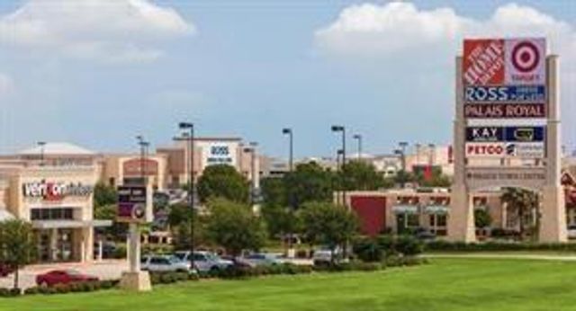 223 Sintra Lake Way, Rosenberg, TX 77469