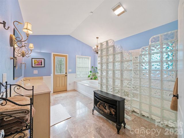 12 Riverview Drive, Bakersville, NC 28705