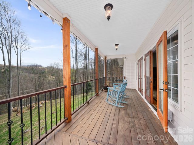 12 Riverview Drive, Bakersville, NC 28705