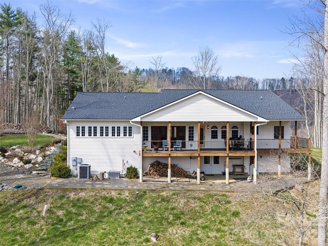 12 Riverview Drive, Bakersville, NC 28705