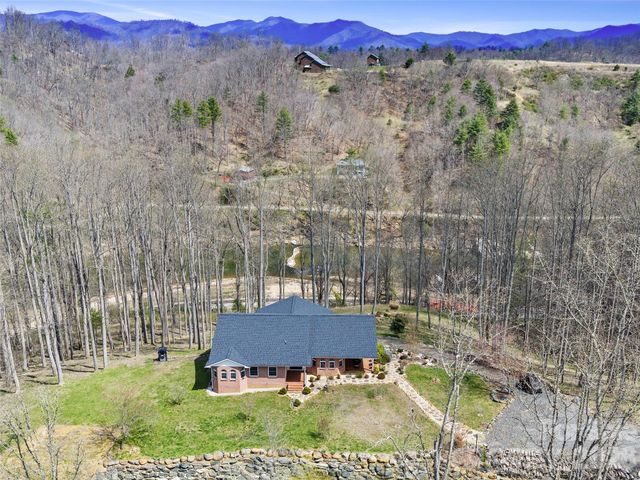 12 Riverview Drive, Bakersville, NC 28705