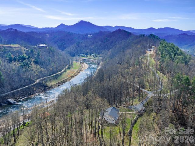 12 Riverview Drive, Bakersville, NC 28705