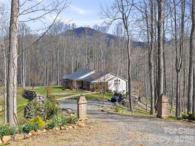 12 Riverview Drive, Bakersville, NC 28705