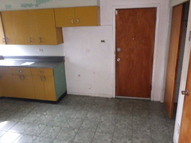 9136 S Union Avenue, Chicago, IL 60620