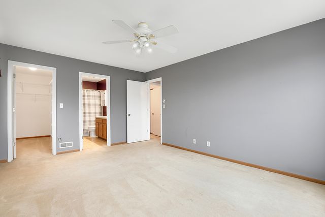 20950 W Bloomfield Drive, Plainfield, IL 60544