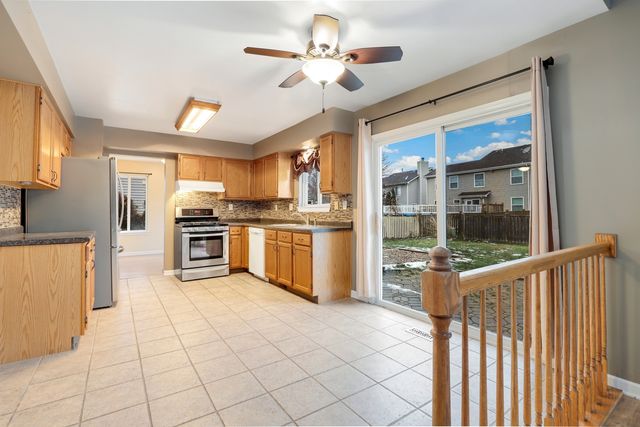 20950 W Bloomfield Drive, Plainfield, IL 60544