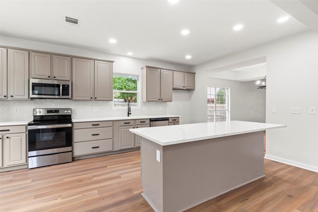 5423 Bryce Canyon Court, Fort Worth, TX 76137