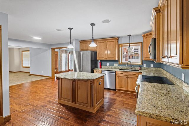 505 Springwood Drive, Belleville, IL 62220