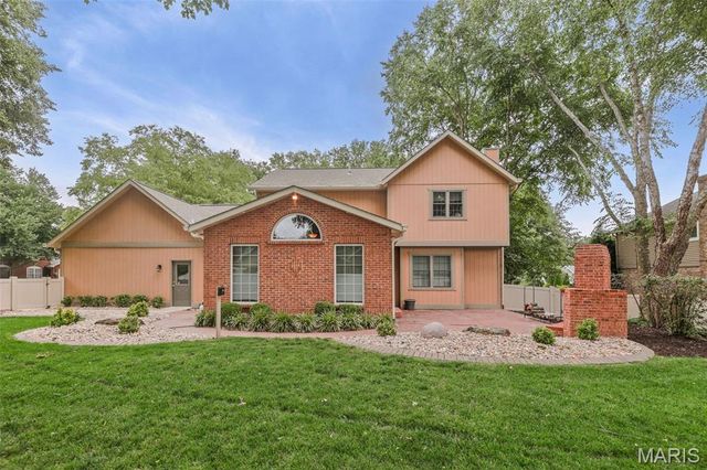 505 Springwood Drive, Belleville, IL 62220