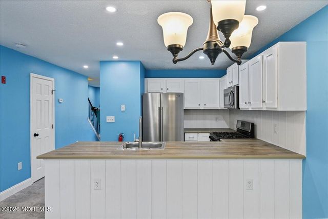 1333 Paris Court, Lakewood, NJ 08701