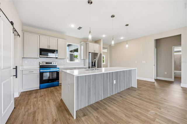 2121 RIVER HAWK LOOP, Winter Haven, FL 33880
