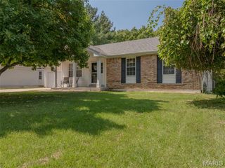 17 Applehill Court, St Peters, MO 63376