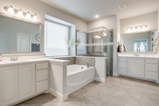 458 Mesquite Grove Road, Midlothian, TX 76065