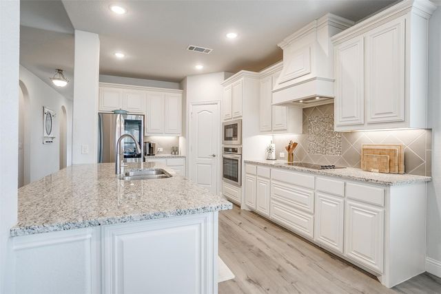 458 Mesquite Grove Road, Midlothian, TX 76065