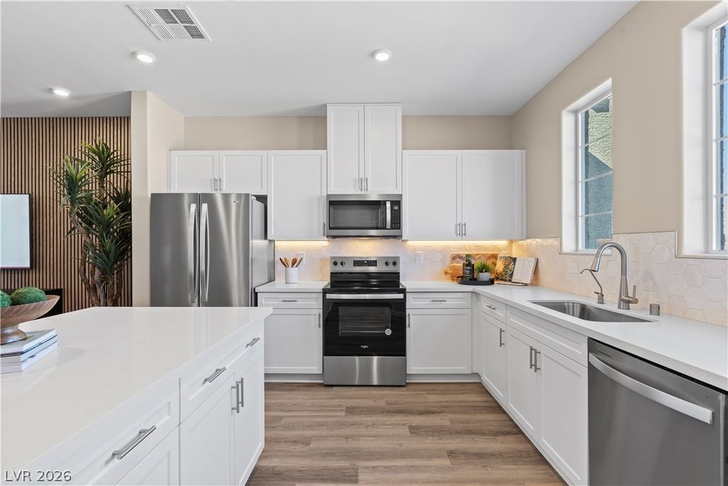 10395 Sapphire Storm Street, Las Vegas, NV 89141