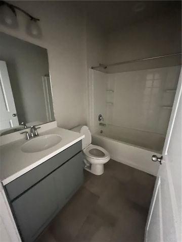 1745 Flagship Dr, Corpus Christi, TX 78410