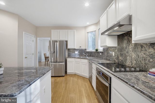 3852 BARCROFT LN, Alexandria, VA 22312