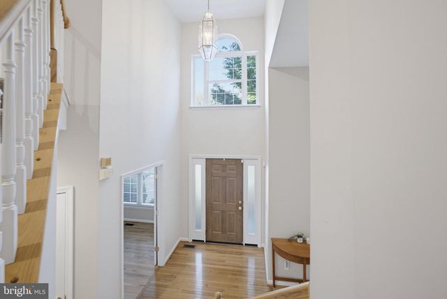 3852 BARCROFT LN, Alexandria, VA 22312