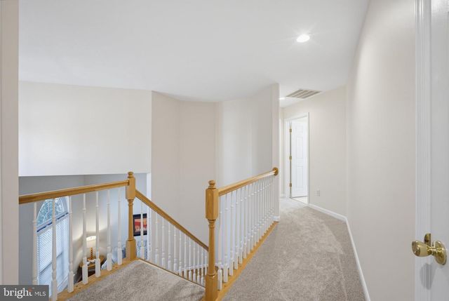3852 BARCROFT LN, Alexandria, VA 22312