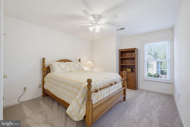 3852 BARCROFT LN, Alexandria, VA 22312