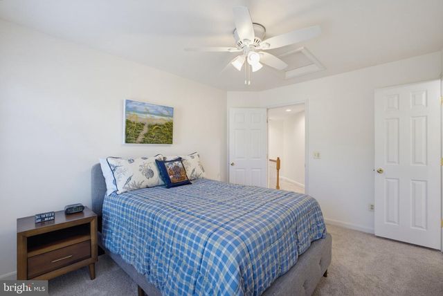 3852 BARCROFT LN, Alexandria, VA 22312