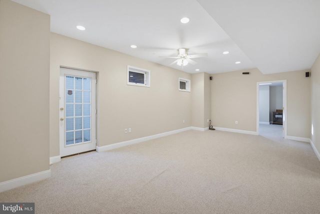 3852 BARCROFT LN, Alexandria, VA 22312