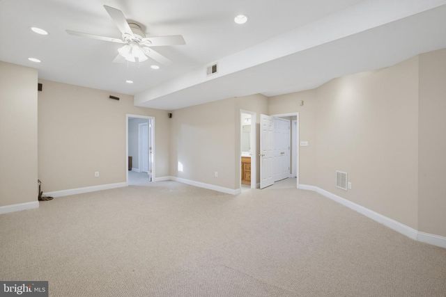 3852 BARCROFT LN, Alexandria, VA 22312