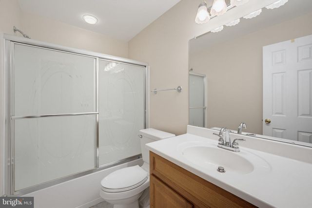 3852 BARCROFT LN, Alexandria, VA 22312