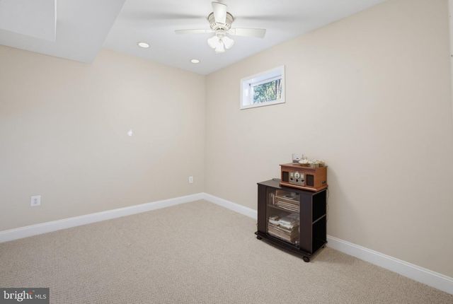3852 BARCROFT LN, Alexandria, VA 22312