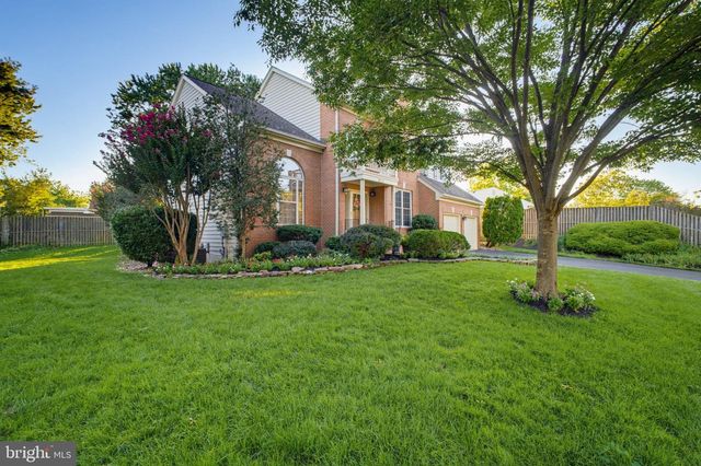 3852 BARCROFT LN, Alexandria, VA 22312