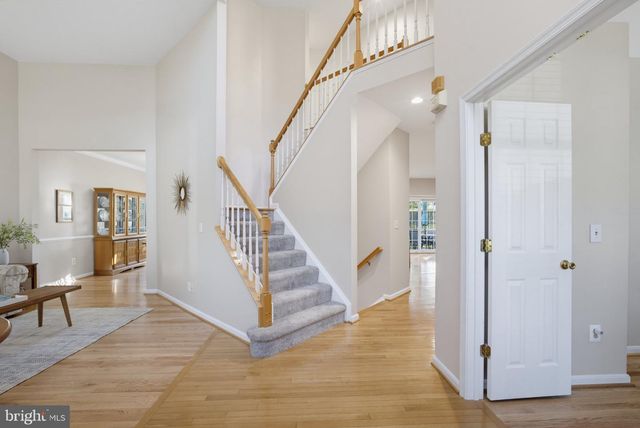 3852 BARCROFT LN, Alexandria, VA 22312
