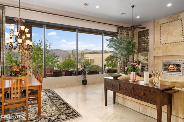 7573 E Crested Saguaro Place, Tucson, AZ 85750