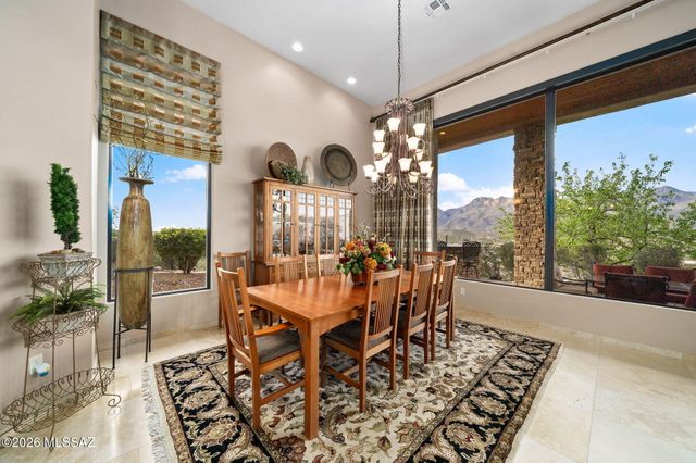 7573 E Crested Saguaro Place, Tucson, AZ 85750