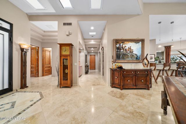 7573 E Crested Saguaro Place, Tucson, AZ 85750