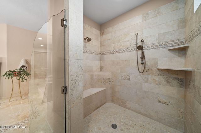 7573 E Crested Saguaro Place, Tucson, AZ 85750