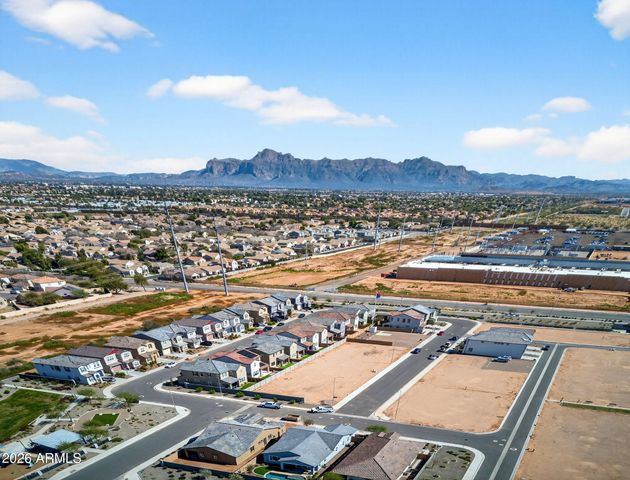 3236 S 83RD Circle, Mesa, AZ 85212