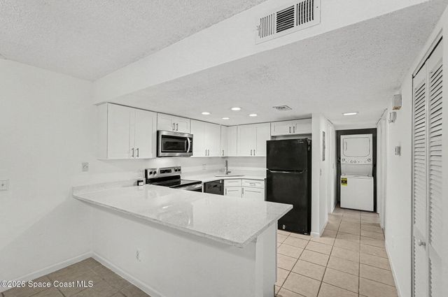 1648 Sunny Brook Lane NE M104, Palm Bay, FL 32905