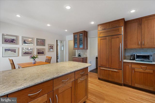 16 STURGES WAY, Princeton, NJ 08540