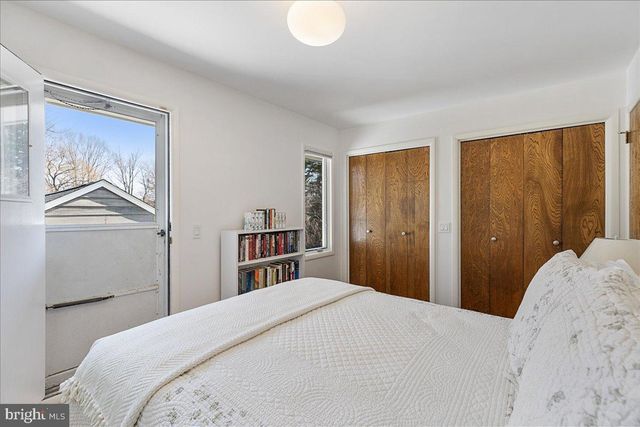 16 STURGES WAY, Princeton, NJ 08540