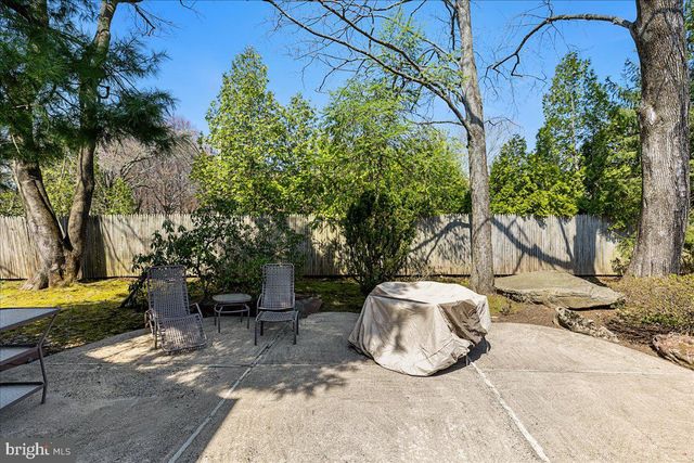 16 STURGES WAY, Princeton, NJ 08540