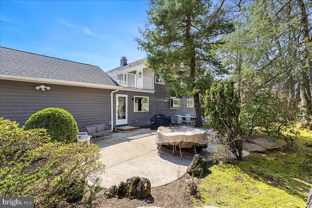 16 STURGES WAY, Princeton, NJ 08540