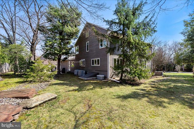 16 STURGES WAY, Princeton, NJ 08540