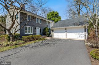 16 STURGES WAY, Princeton, NJ 08540
