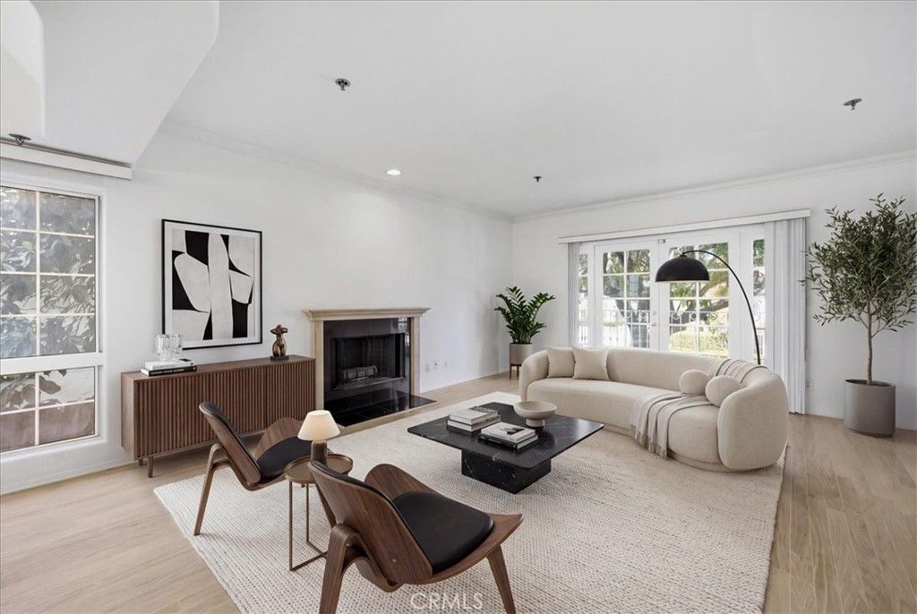 2205 S Bentley Avenue 102, Los Angeles, CA 90064 — exterior