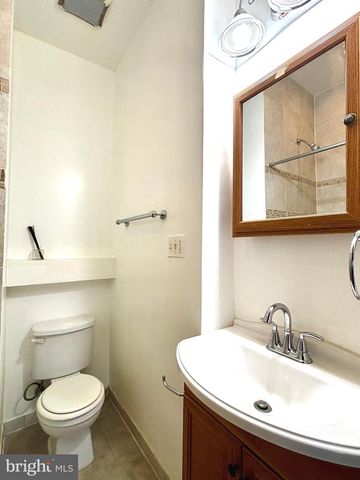 1302 FAIRMONT ST NW, Washington, DC 20009