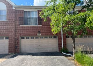 996 ENFIELD Drive, Northbrook, IL 60062