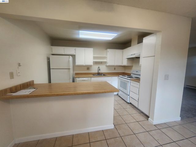27162 Tampa Ave 70, Hayward, CA 94544