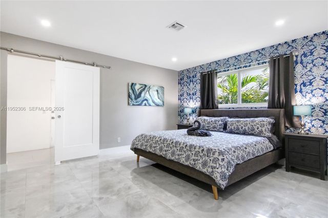 1245 Garfield St, Hollywood, FL 33019